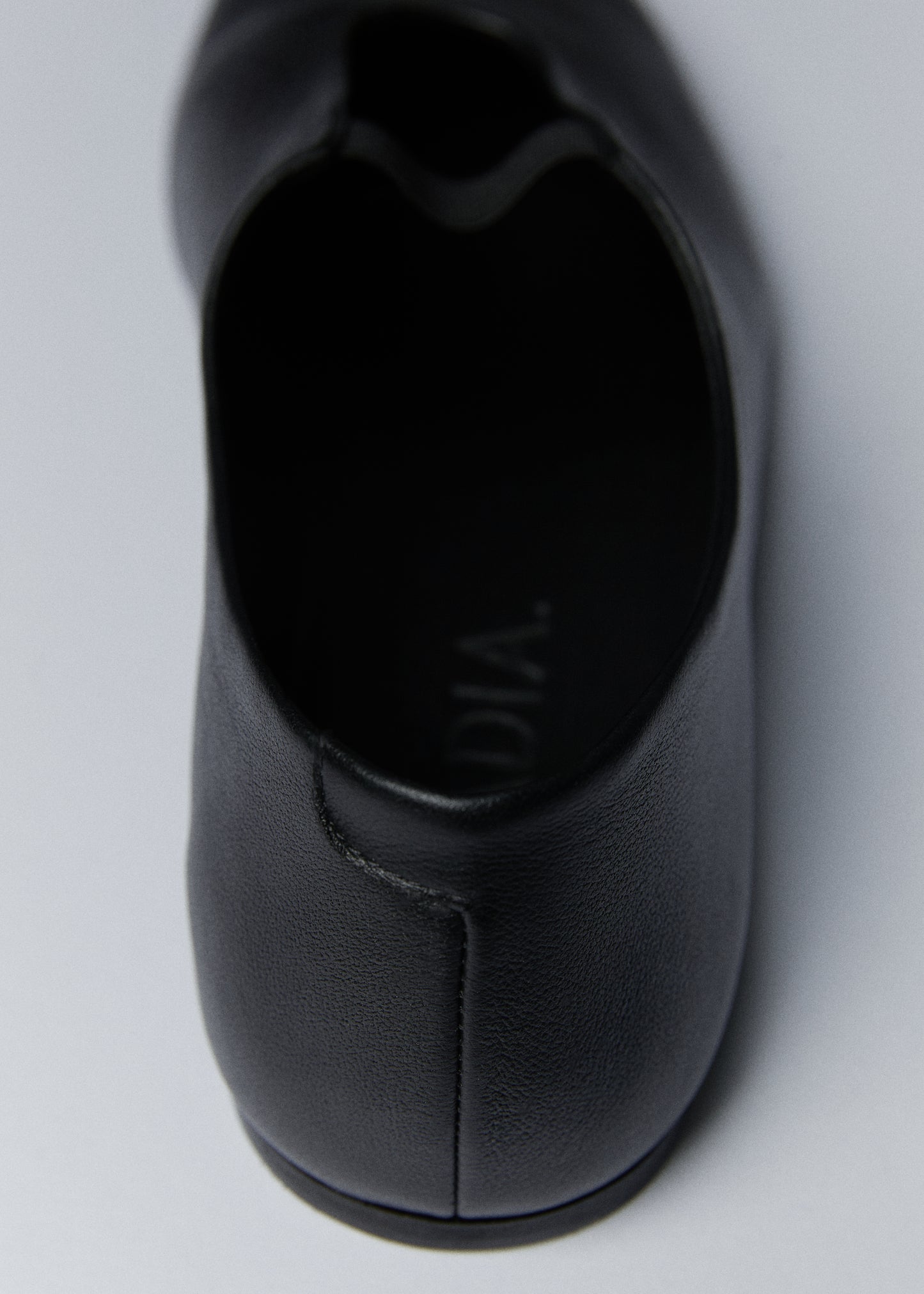 Lyra Ballerina (Ships April 2026)